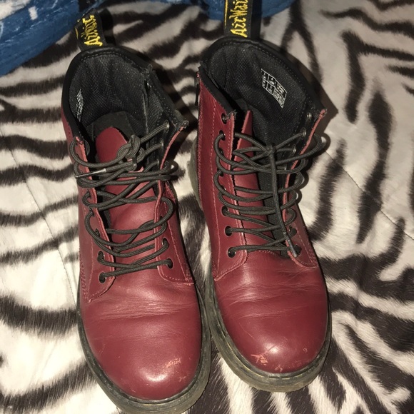 Dr. Martens Shoes - Maroon Dr. martens